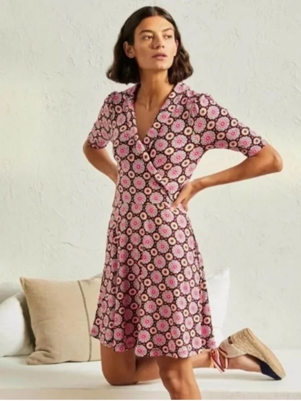 Boden Fixed Wrap Jersey Dress | Black Opulent Daisy Floral Print | US 10L